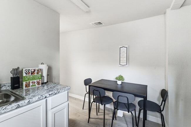 Photo - 314 W Cevallos Unit ID1363388P