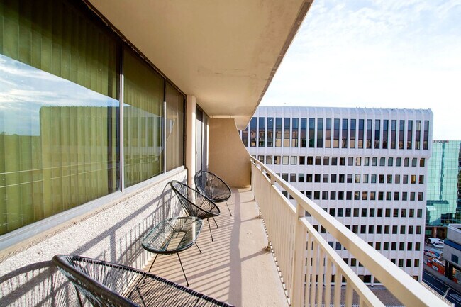 Photo - 320 23rd St S Unit FL14-ID1022516P