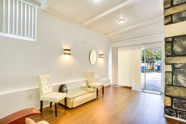 Building Photo - 112 Rockwood Pl Unit ID1299868P