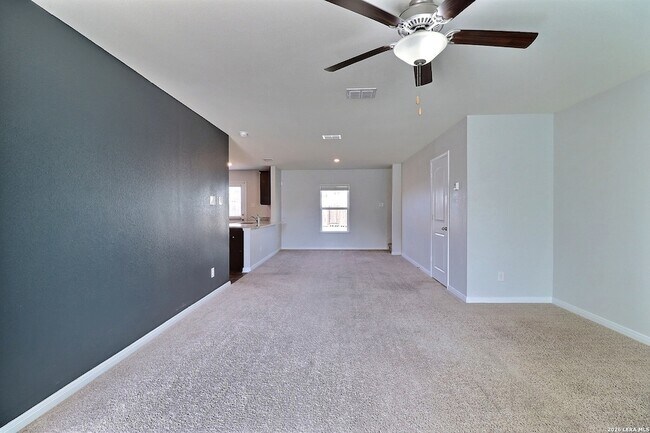 Photo - 11811 Latour Vly