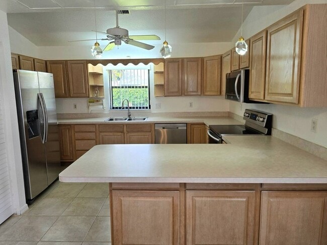 Photo - 2511 N Orangewood St
