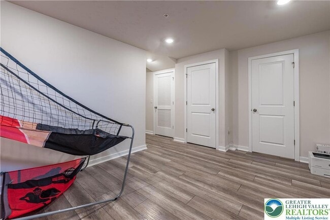 Photo - 4936 Brookside Ct