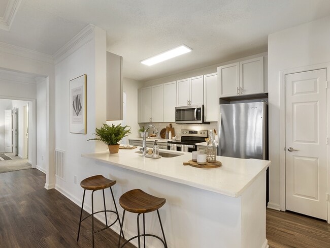 Photo - Bell Alpharetta