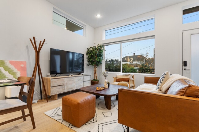 Photo - 2433 S Plum St Unit SI ID1324831P