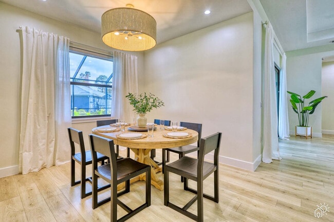 Photo - 2215 Amnesty Dr Unit ID1346492P