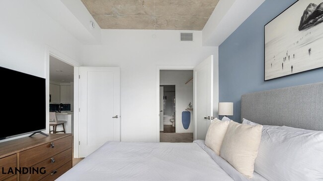 Photo - 1801 Patterson St Unit 734