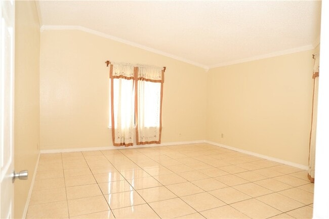 Photo - 37138 Vía Cordova