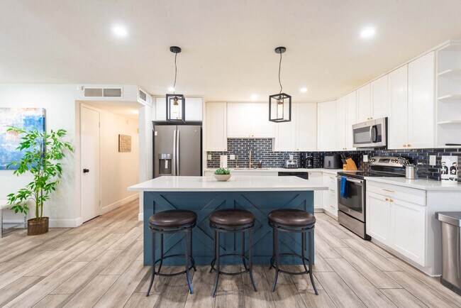 Photo - 3502 E Crocus Dr Unit ID1244941P