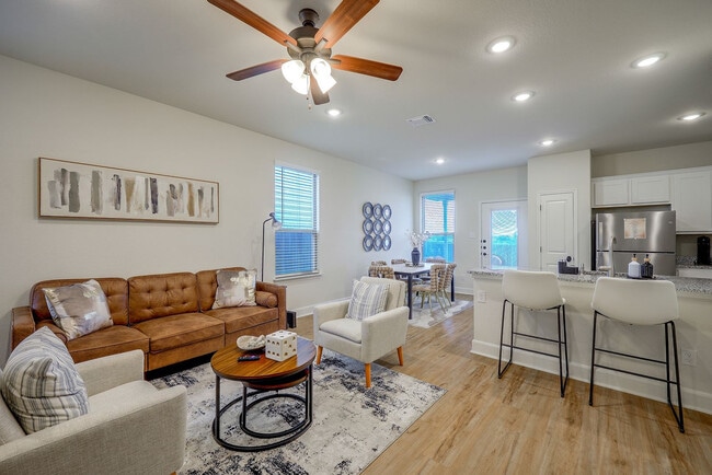 Building Photo - 13806 Enzo Gate Unit SI FL1-ID1631302P