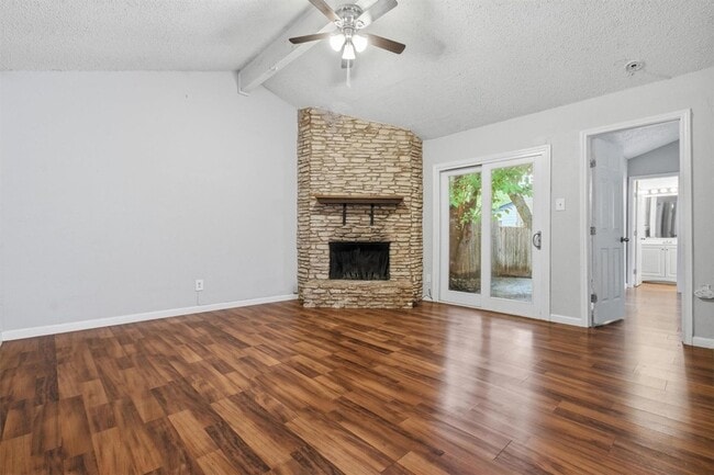 Photo - 6305 Emerald Forest Dr Unit B