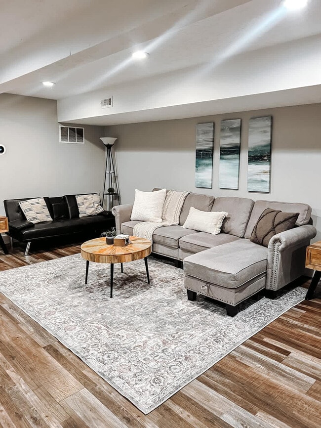 Building Photo - 829 Portage Lakes Drive Unit SI ID1496076P