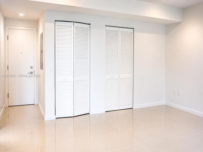 Photo - 5300 Paseo Blvd Unit 405