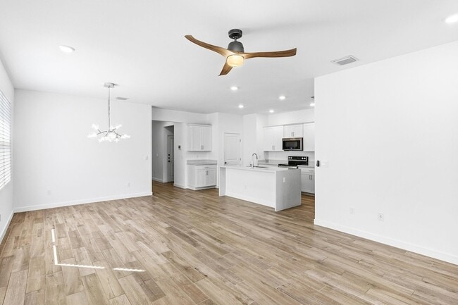 Photo - 18446 Claybrook St