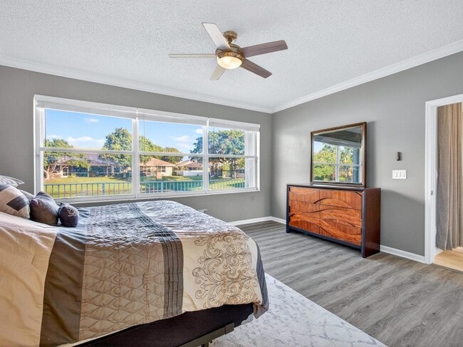 Photo - 233 W Coral Trace Cir