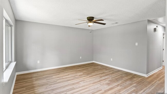 Photo - 826 Sherron Ave