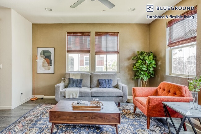 Photo - 2073 Kiwi Walkway