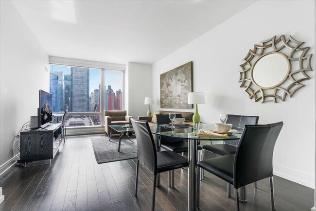 Photo - 555 10th Ave Unit ID1016207P