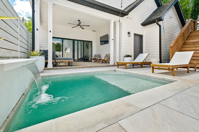 Photo - 404 NW 4th St Unit ID1221855P