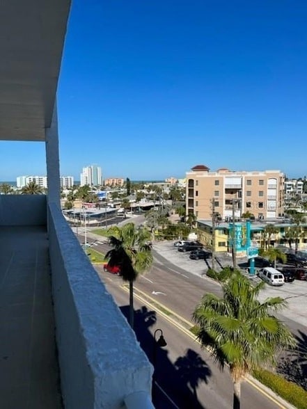 Photo - 285 107th Ave Unit 606