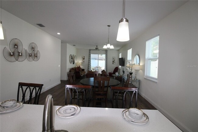 Photo - 821 Land Ave