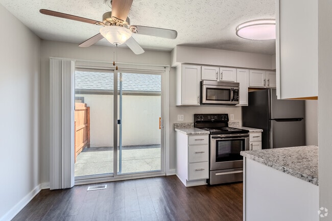 2BR, 2.5BA - 1,104SF - The Delaney - Kitchen - Turkey Run Village