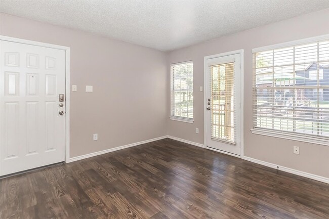 Building Photo - 8301 Boat Club Rd Unit 416