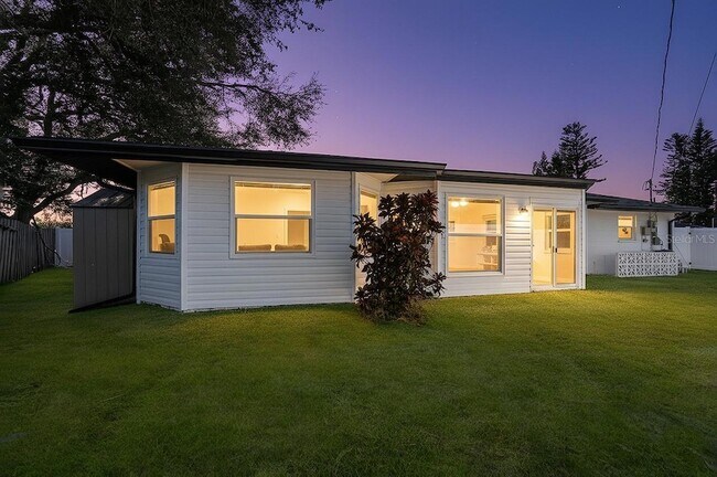 Photo - 1797 Birch Dr