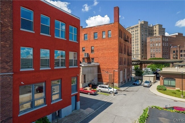 Photo - 221 Elizabeth St Unit 1