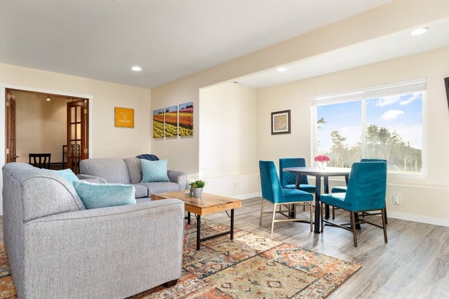 Photo - 734 La Fiesta St Unit SI ID1035896P