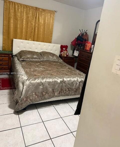 Photo - 1330 W 54th St Unit 221C