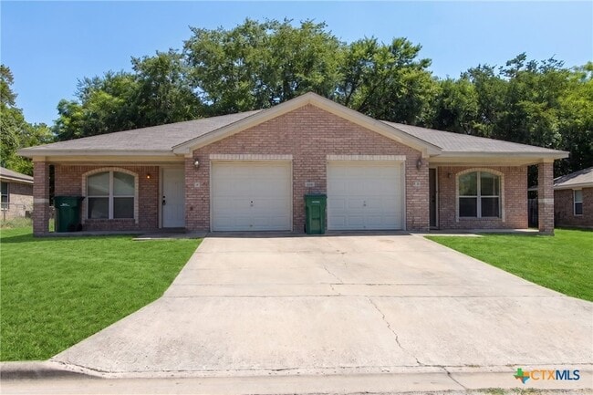Building Photo - 304 Jeff Gordon Dr