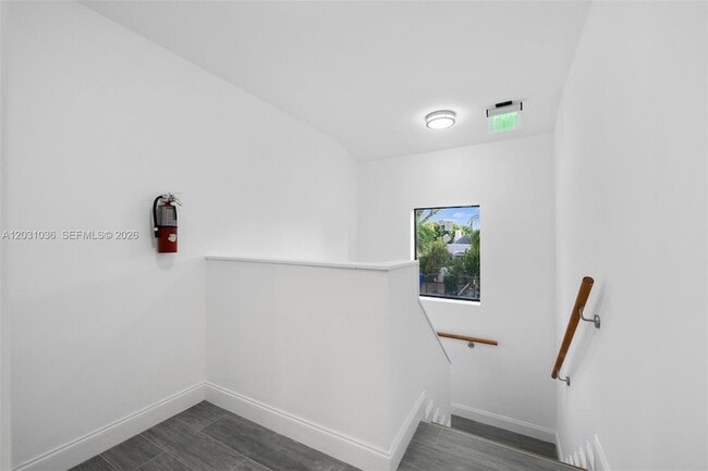 Photo - 1721 SW 13th St Unit 4