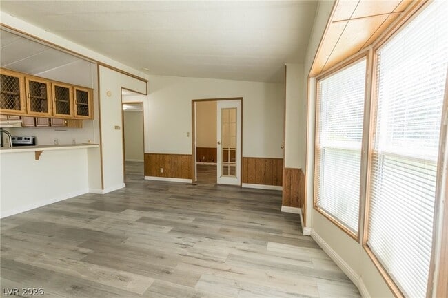 Photo - 1130 E Mesquite Ave