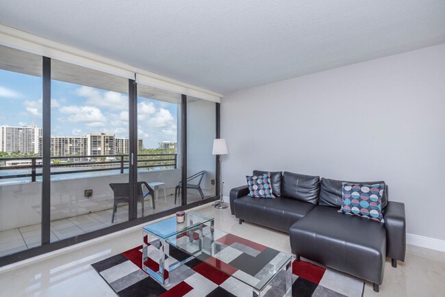 Building Photo - 3505 S Ocean Dr Unit FL5-ID1049820P