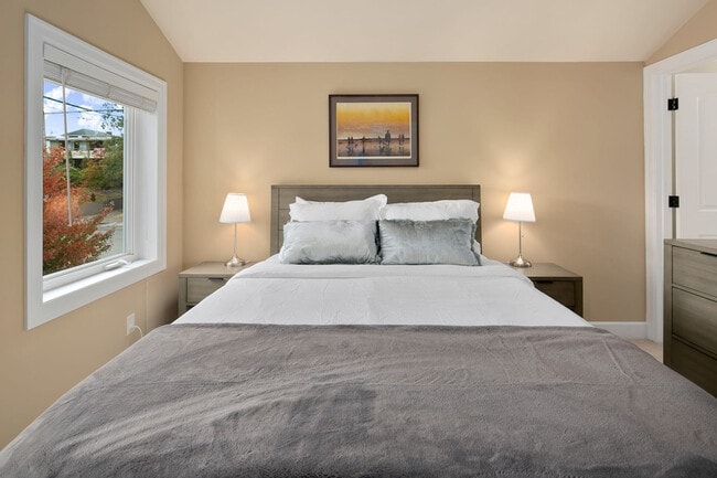 Photo - 2717B E Yesler Wy Unit SI ID1035856P