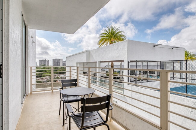 Photo - 110 SW 12th St Unit FL19-ID126