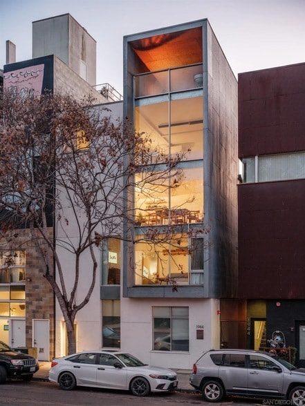 Building Photo - 1944 State St Unit 8