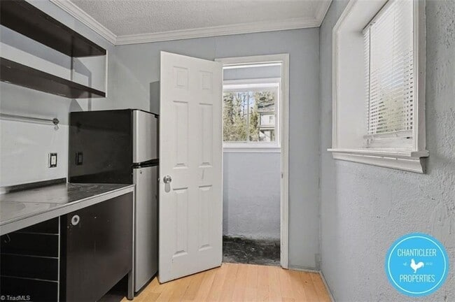 Photo - 1047 W Academy St Unit 7