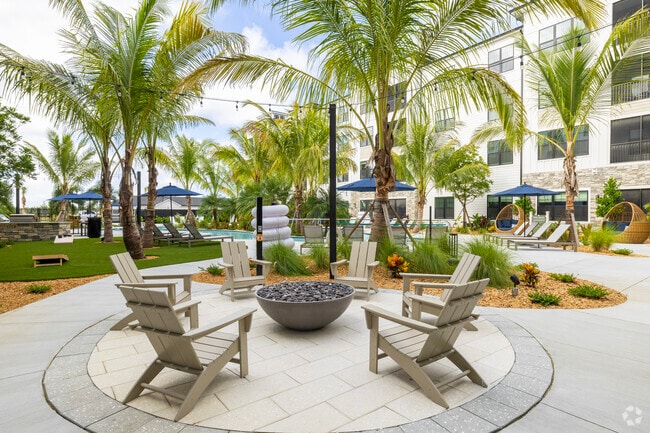 Firepit - The Stadler Luxury Apartments