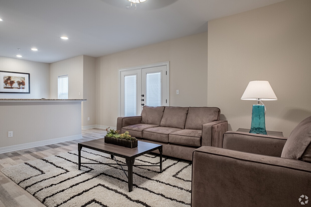 Floor Plan - LIVE OAK