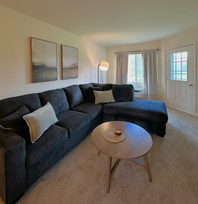 Photo - Strawberry Ridge Apartments