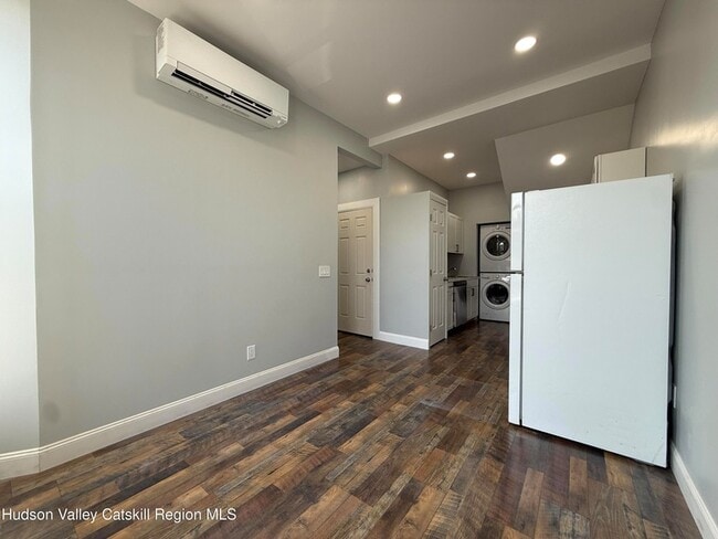 Photo - 110 Partition St Unit 2