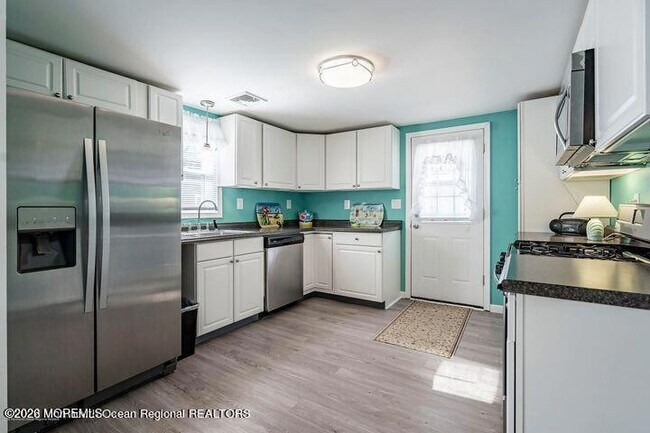 Photo - 268 Fremont Ave