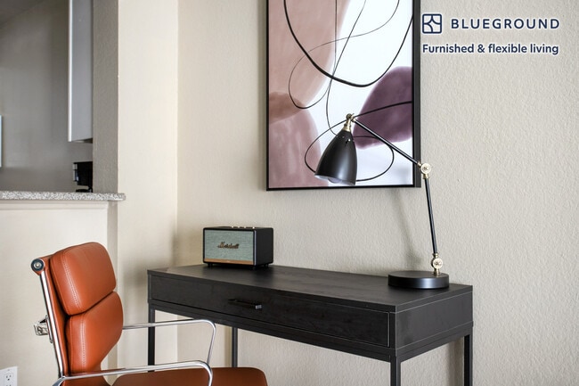 Photo - 1710 N Fuller Ave Unit FL4-ID852