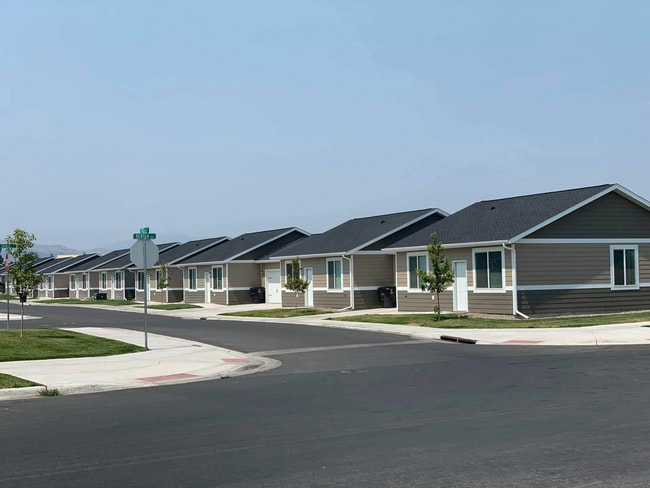 Photo - Community 4.jpg - Elkhorn Flats