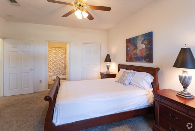 2BR, 2BA - 1,308 SF - The Dominion