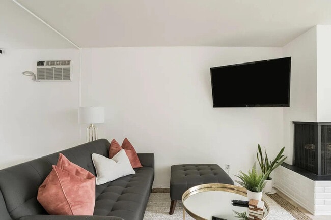 Photo - 1773 Torrance St Unit ID1335162P