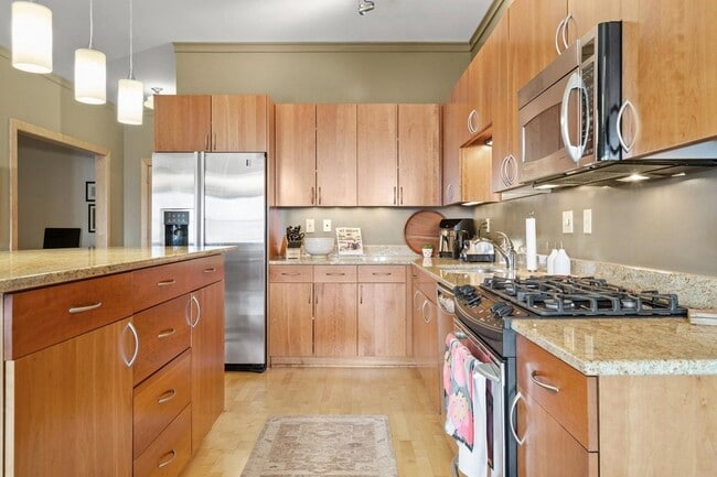 Photo - 401 N 2nd St