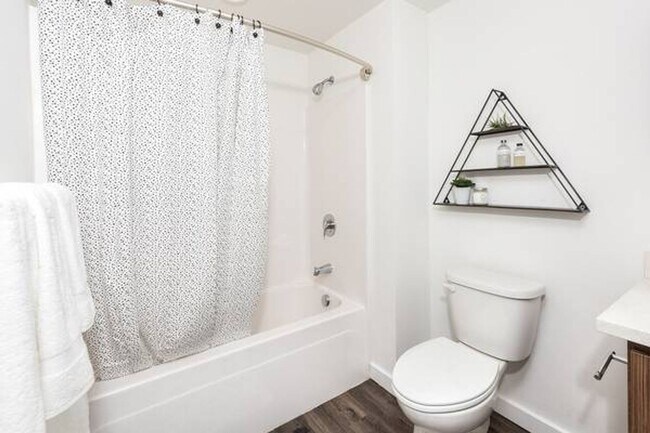 Photo - The Hawthorne Apts