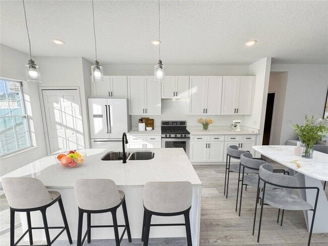 Photo - 572 W Bluster Pl